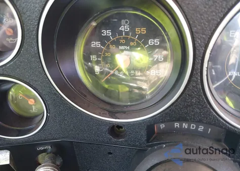 1986 Chevrolet C10 из США, поврежденный, VIN 1GCDC14H2GF440288